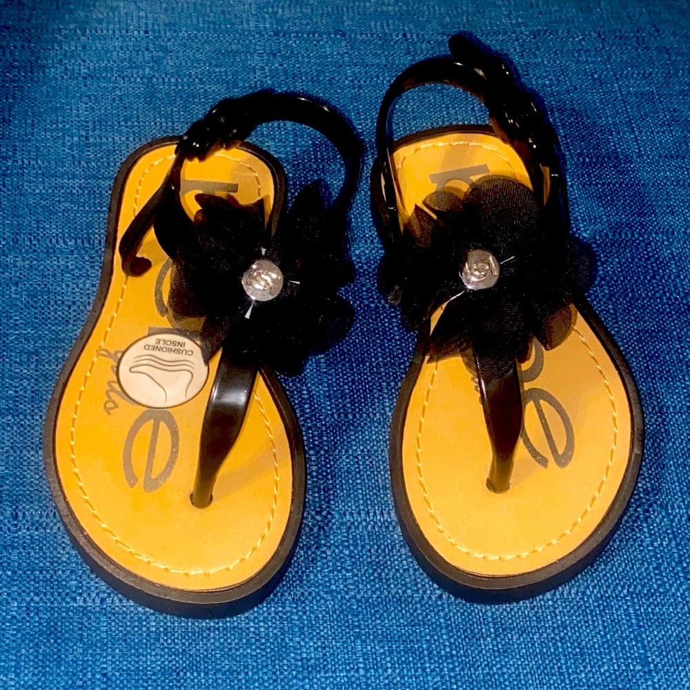 Toddler sandals